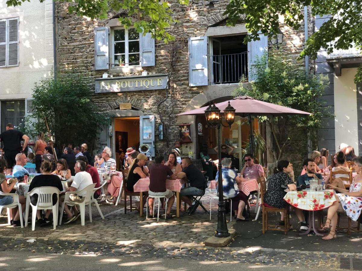 Bed & Breakfast Chez Toon, Bar Deco *