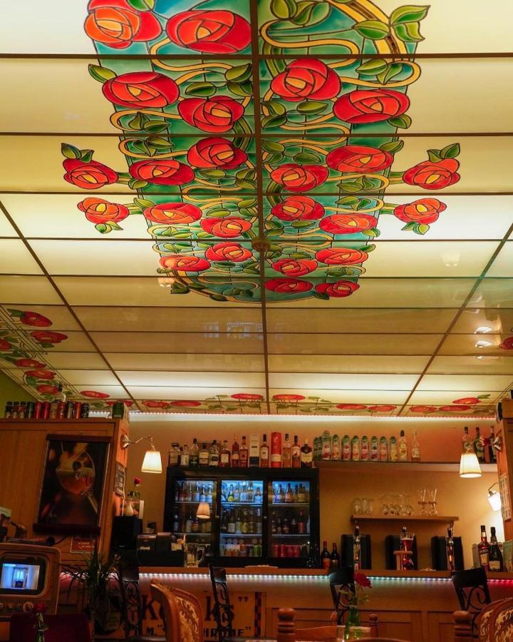 Bed & Breakfast Chez Toon, Bar Deco *